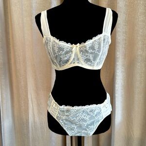 Chantal  Thomass ivory, lace, and satin pan